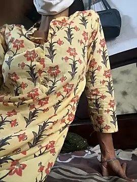 sweetreddy-02 online show from October 9, 7:28 am