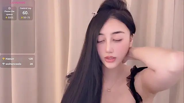 Snapshot of Melody-11 chatting on September 28, 4:34 pm Melody-11 online show from September 28, 4:34 pm