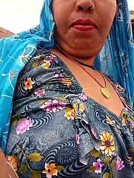 Hott locky online show from October 1, 8:42 am