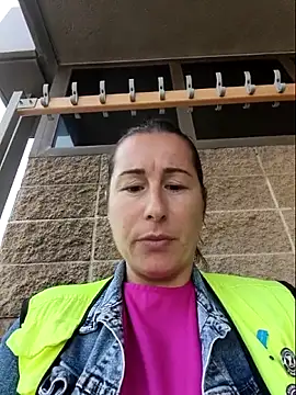 bichota85 online show from October 24, 10:33 am