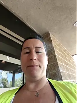 bichota85 online show from April 21, 9:59 am