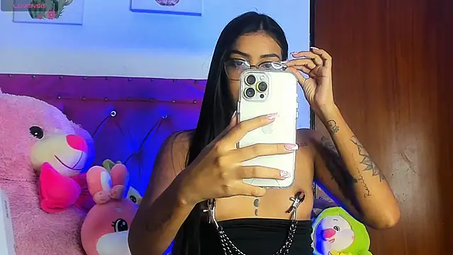 Snapshot of dahiiangomezz chatting on October 1, 7:58 am dahiiangomezz online show from October 1, 7:58 am