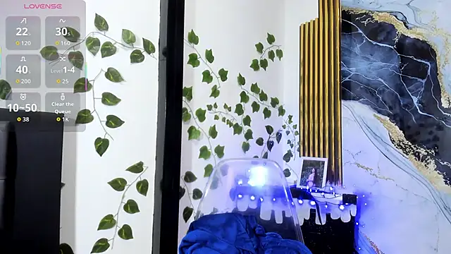 Snapshot of brittanyy20 chatting on February 12, 10:54 am brittanyy20 online show from February 12, 10:54 am