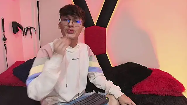 bellmontneon online show from November 10, 11:31 am