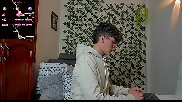 bellmontneon online show from November 27, 11:12 am