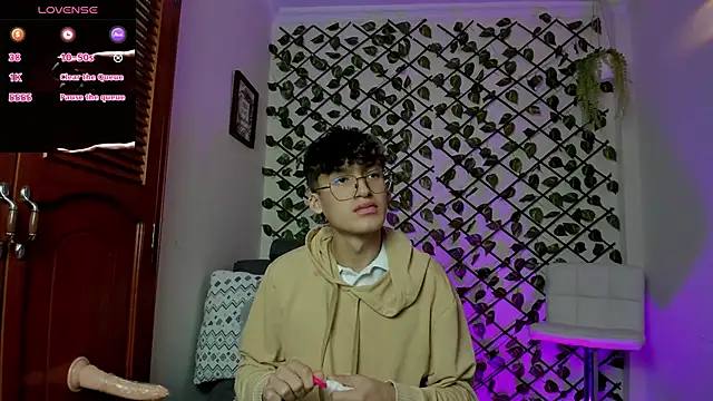 bellmontneon online show from December 20, 11:17 am