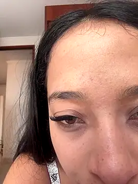 CatalinaBel online show from November 8, 6:07 pm