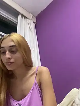 loirinhaaa online show from February 20, 4:42 am