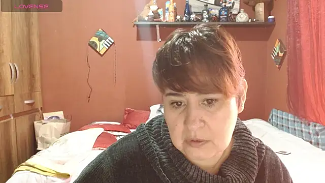 Snapshot of Sasharosee2 chatting on October 27, 12:31 pm Sasharosee2 online show from October 27, 12:31 pm