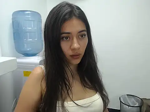 Alice-08 online show from May 6, 9:42 pm