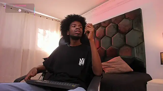 AllexJacob online show from May 28, 1:08 pm