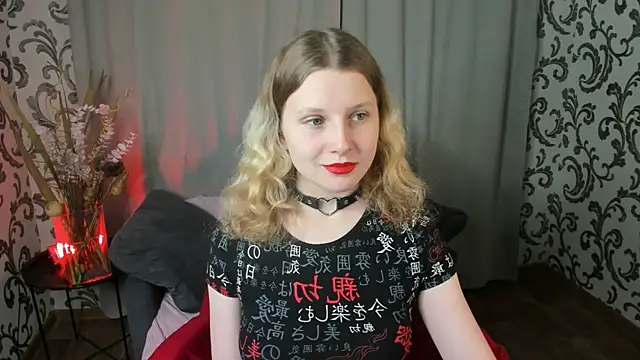 Snapshot of _Velvet_peach_ chatting on November 27, 10:28 am Velvet peach online show from November 27, 10:28 am