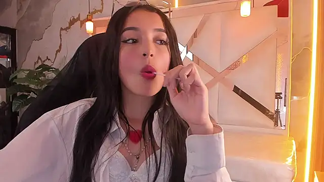 Snapshot of sophiadoll_tf chatting on February 12, 8:37 pm sophiadoll tf online show from February 12, 8:37 pm