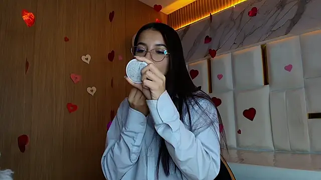 Snapshot of sophiadoll_tf chatting on February 17, 3:36 am sophiadoll tf online show from February 17, 3:36 am