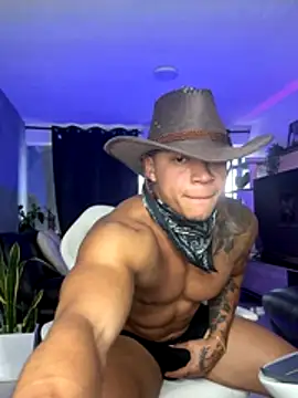 Snapshot of DiagoRockfield chatting on October 31, 9:49 pm DiagoRockfield online show from October 31, 9:49 pm