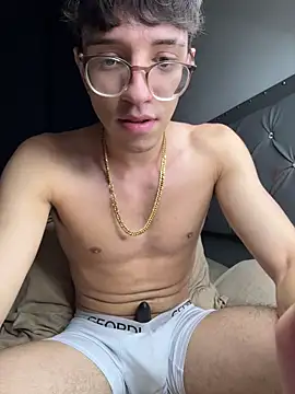 arthurdavies online show from October 30, 4:36 am