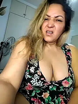 Snapshot of Lunita86 chatting on October 24, 2:13 pm Lunita86 online show from October 24, 2:13 pm