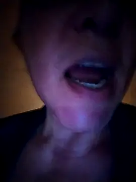 Snapshot of Lunita86 chatting on November 5, 2:22 am Lunita86 online show from November 5, 2:22 am