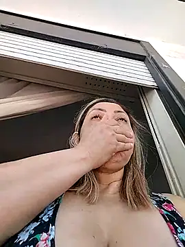 Lunita86 online show from January 6, 1:59 pm