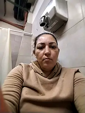 Lunita86 online show from April 14, 3:51 pm