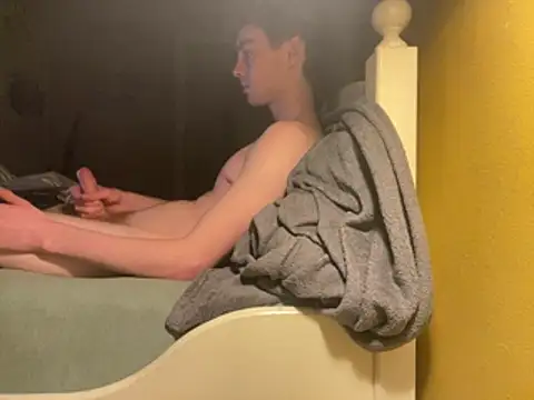 Randy9222 online show from April 2, 8:17 pm