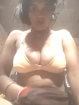 Snapshot of Hott_cutgirl chatting on November 7, 12:54 am Hott cutgirl online show from November 7, 12:54 am