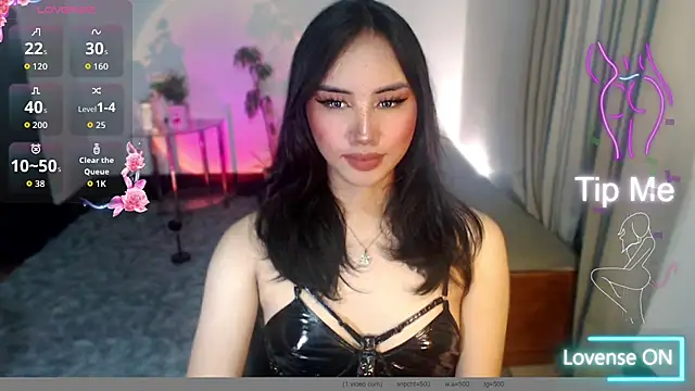 Snapshot of Divine_Goddesss chatting on November 2, 2:58 am Divine Goddesss online show from November 2, 2:58 am