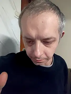 szajbusek41 online show from February 4, 6:41 am