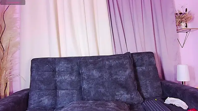 AriaLoren online show from October 6, 12:35 pm