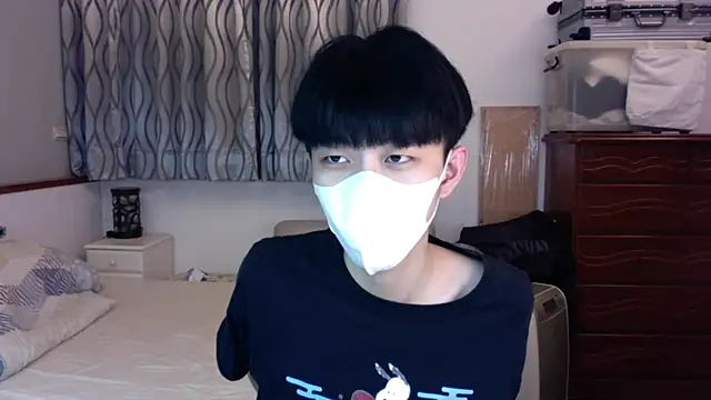 kai101010 online show from November 11, 12:38 pm