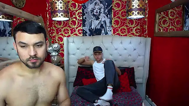 LATINBOYSPEIN online show from September 30, 6:35 pm