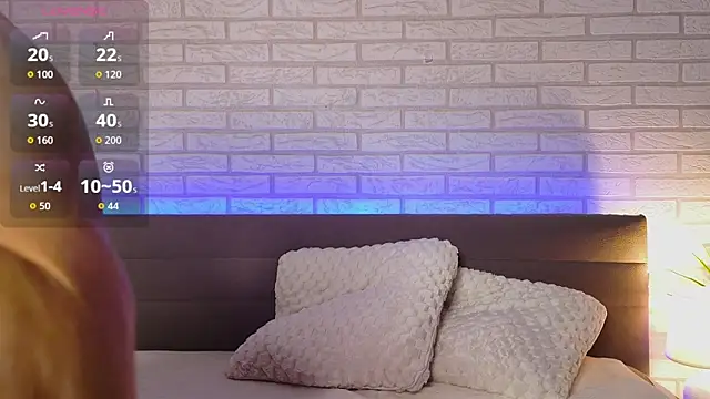 GarettVoss online show from October 15, 5:07 am