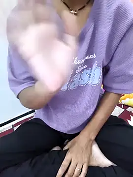 sassyishhu76 online show from October 17, 5:43 am