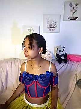 Suzanelee1 online show from October 1, 1:50 pm