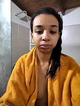 Suzanelee1 online show from October 28, 2:20 pm