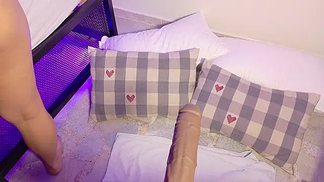 KeendraFox  online show from November 11, 10:37 am