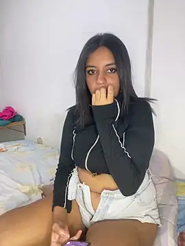 Snapshot of AriiiRiven chatting on March 1, 11:40 pm AriiiRiven online show from March 1, 11:40 pm