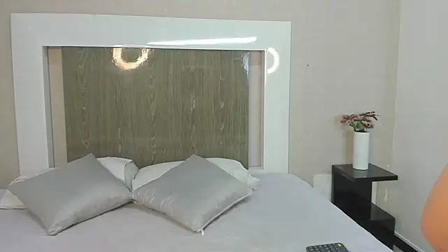 davidcruz16 online show from October 7, 2:53 am