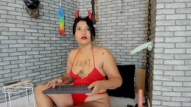 BDSM MEDUZA online show from November 28, 11:35 am