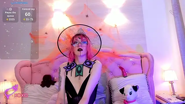 Snapshot of Rossiie_Hunt_ chatting on October 11, 4:27 pm Rossiie Hunt online show from October 11, 4:27 pm