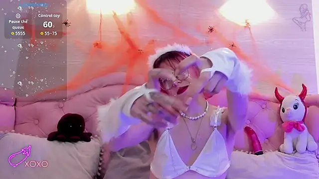 Snapshot of Rossiie_Hunt_ chatting on October 16, 4:30 pm Rossiie Hunt online show from October 16, 4:30 pm