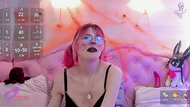 Snapshot of Rossiie_Hunt_ chatting on October 17, 4:31 pm Rossiie Hunt online show from October 17, 4:31 pm