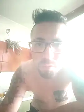 Snapshot of Lionardovssf35 chatting on October 1, 8:26 pm Lionardovssf35 online show from October 1, 8:26 pm