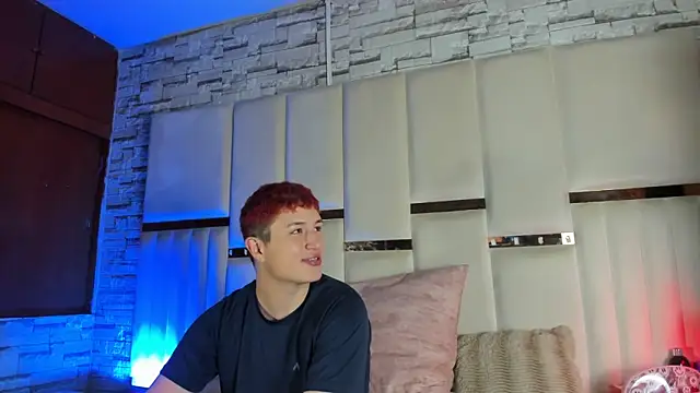 ANLLELOAndANGELA online show from March 13, 8:26 pm