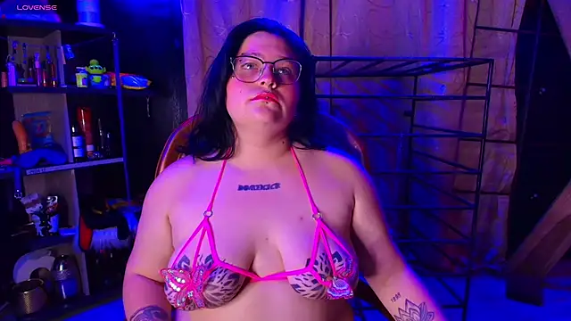 Miilaa    online show from November 14, 4:11 am