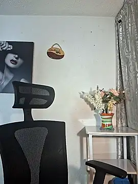 Lina 444 online show from December 15, 12:15 am