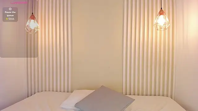 rossvega online show from December 19, 8:05 pm