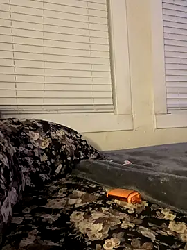 QUEENCALIMOD online show from November 18, 3:34 am