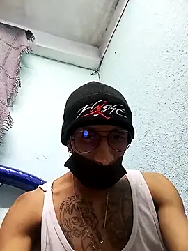 Crazygrillo69 online show from December 20, 10:22 am