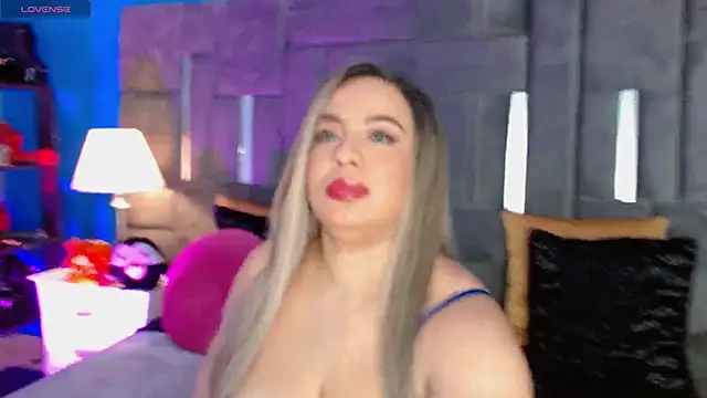 GoddessMiller online show from October 4, 9:24 pm